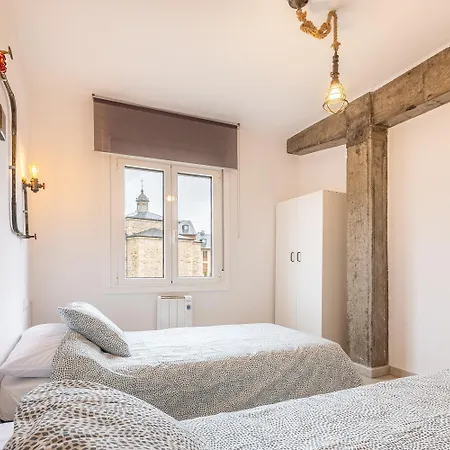 Apartament Nomada Castillo _ Vut-le-251 *