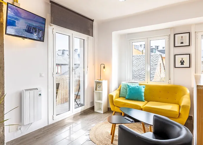 Nomada Castillo _ Vut-le-251 Apartment *