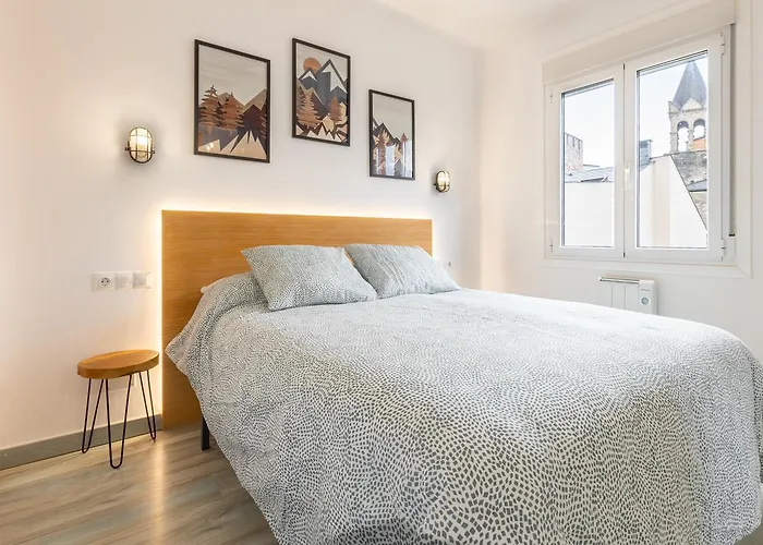 Nomada Castillo _ Vut-le-251 Apartment